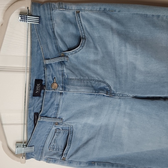 Not Your Daughter's Jeans (NYDJ) Marilyn Straight lift/tuck cool embrace 10T - Picture 2 of 10